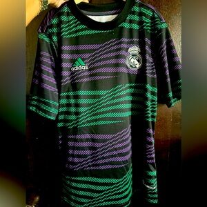 Adidas kids shirt pro league size 9/10